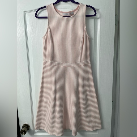 Isaac Mizrahi Dresses & Skirts - Isaac Mizrah Live Pale Pink and White Stripe Dress